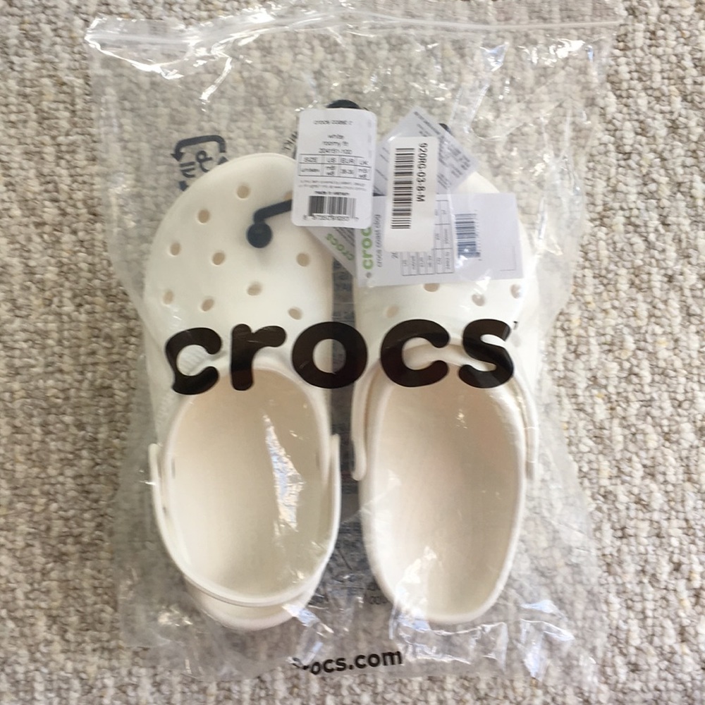 NWT Crocs Clogs - White - Picture 6 of 7
